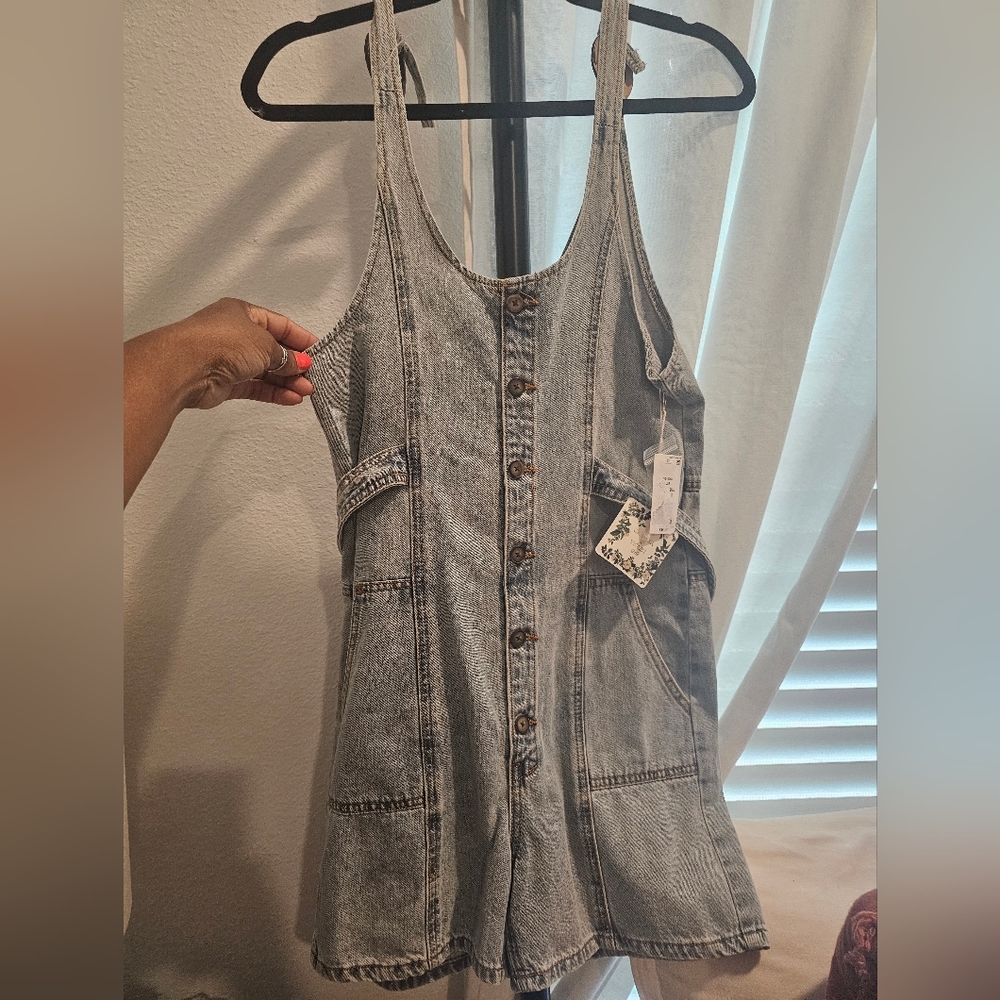 Cute denim Romper New with tags